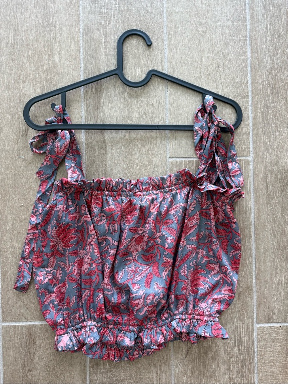 Red Floral Tie-Shoulder Crop Top